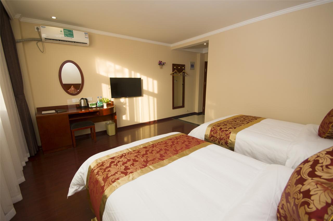 Greentree Inn Xinjiang Fukang Fukang Business Hotel Changji Buitenkant foto