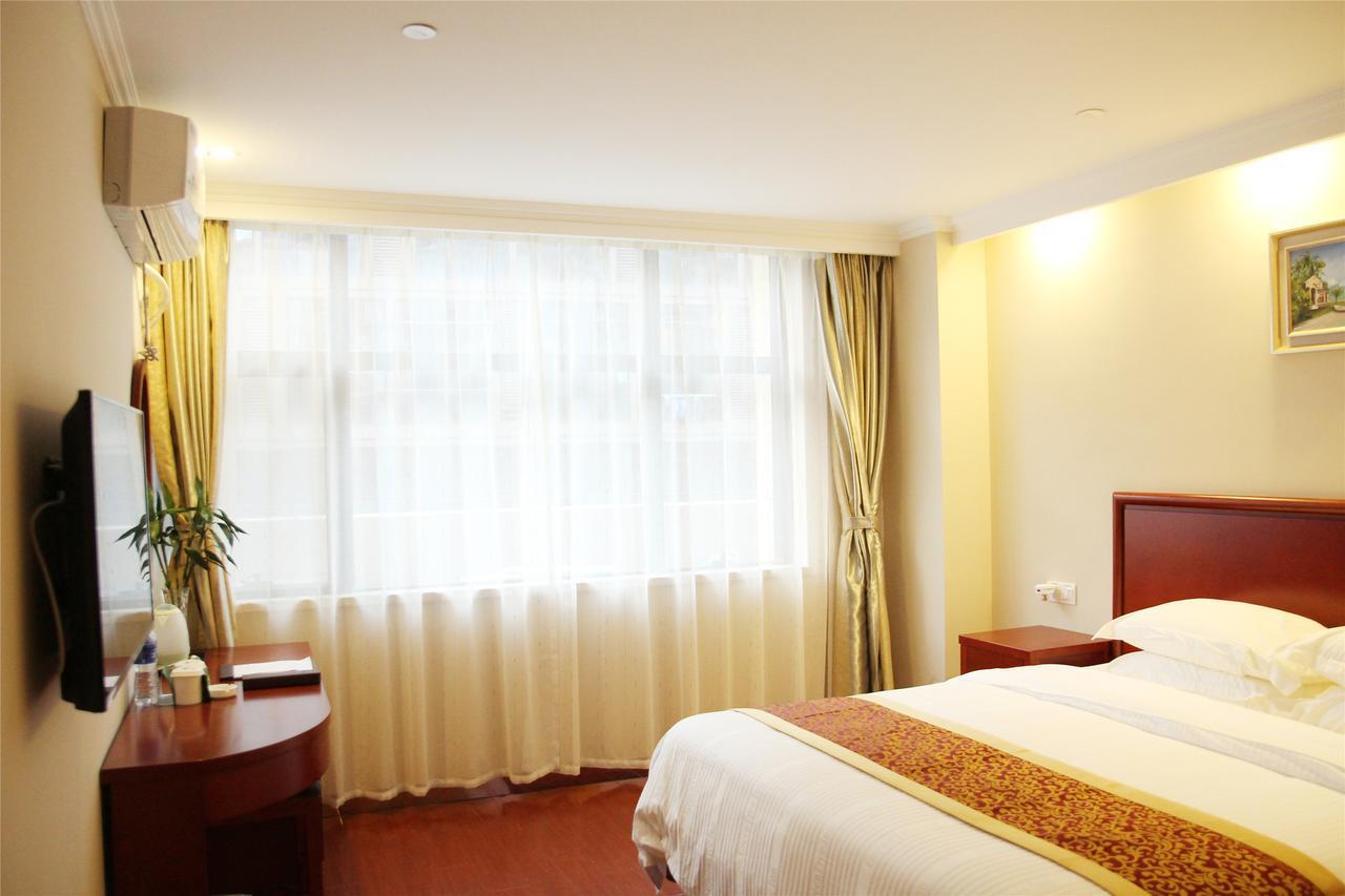Greentree Inn Xinjiang Fukang Fukang Business Hotel Changji Buitenkant foto
