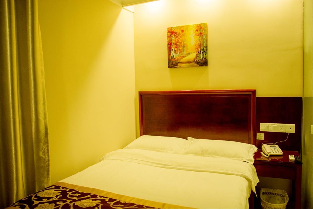 Greentree Inn Xinjiang Fukang Fukang Business Hotel Changji Buitenkant foto