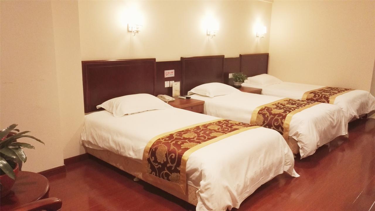 Greentree Inn Xinjiang Fukang Fukang Business Hotel Changji Buitenkant foto