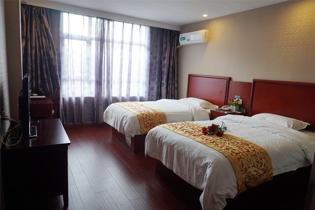 Greentree Inn Xinjiang Fukang Fukang Business Hotel Changji Buitenkant foto